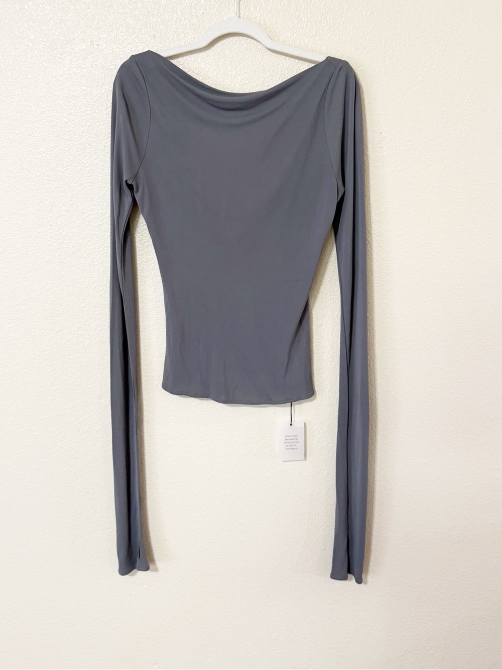 Helsa Matte Jersey Long Sleeve Scoop Back Top in Graphite Grey NEW Size Medium - Picture 6 of 7